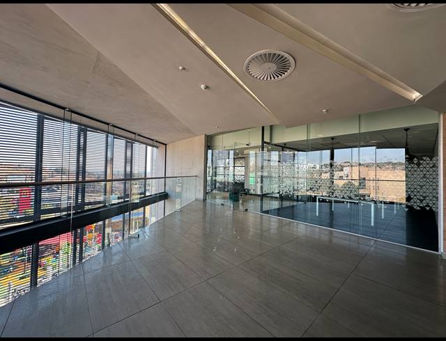 11,400M² OFFICE FOR SALE IN CENTURION CENTRAL